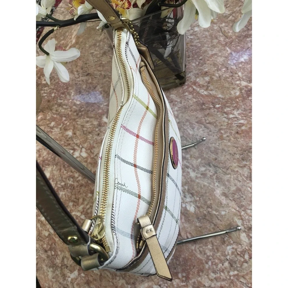 Coach this bag